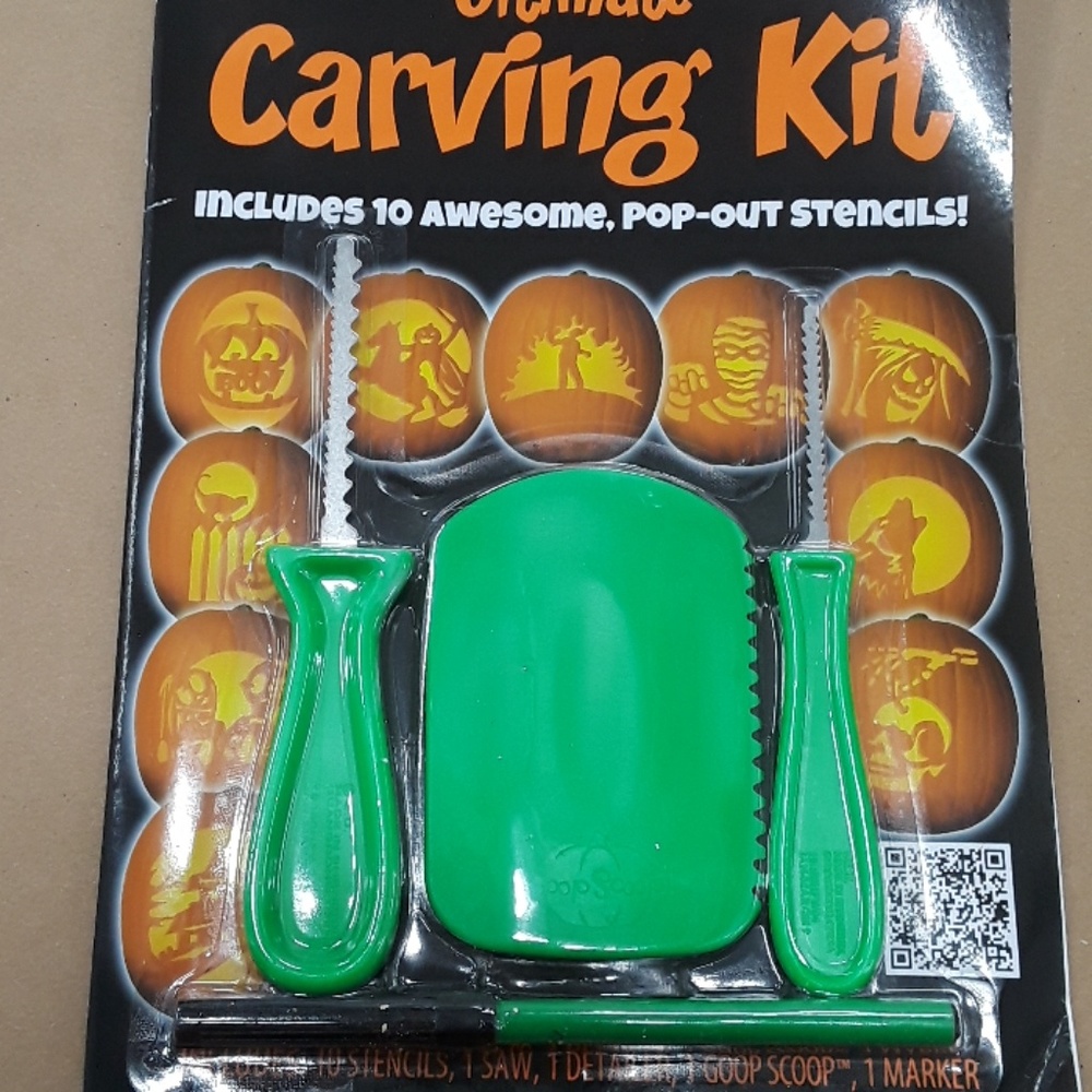 Ultimate Pumpkin Carving Kit Stencils, Saw, Detailer NEW